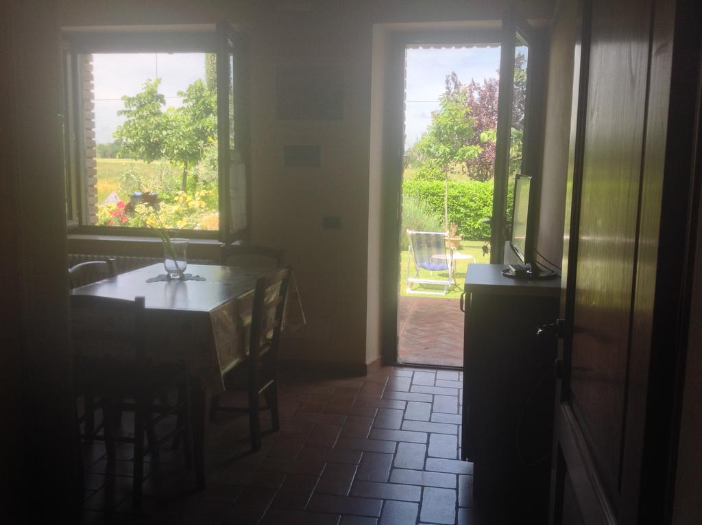 קאסטיגליונה דל לאגו Agriturismo Dolce Verde מראה חיצוני תמונה